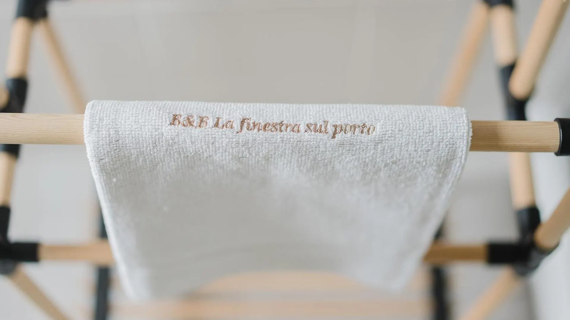B&B La Finestra Sul Porto Porto Torres 0*,