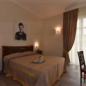 Dimora Conte Di Ruvo Bed and breakfast Nápoles